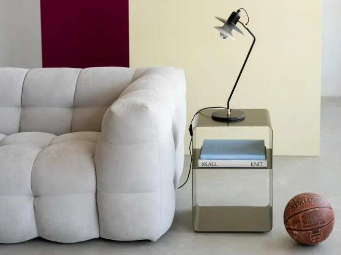 Table d’appoint en métal